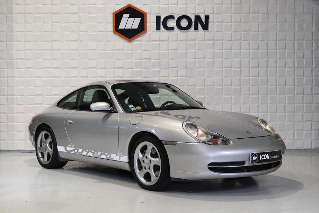 Porsche 911 996 Carrera 4