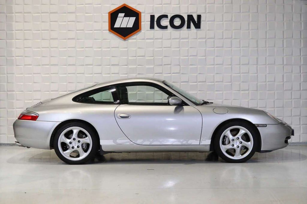 Porsche 911 996 Carrera 4