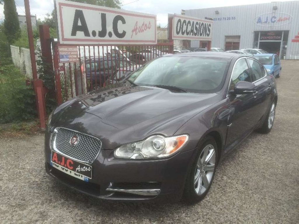 Jaguar XF 3.0 V6 D LUXE PREMIUM