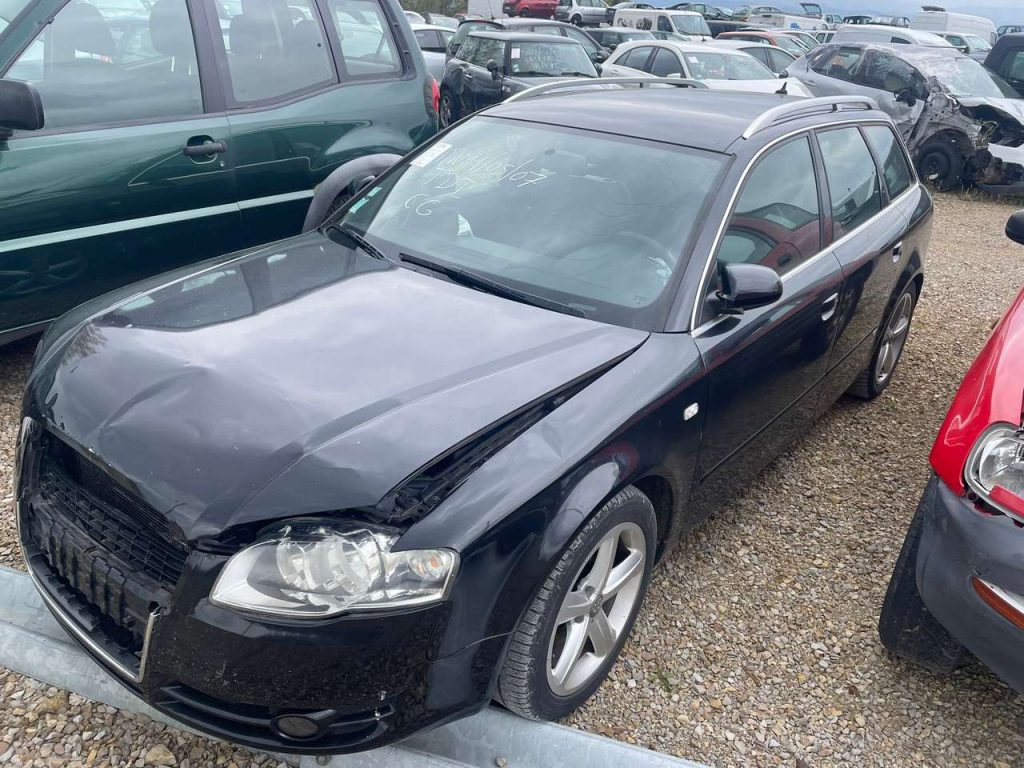 Audi A4 Quattro 2.0 TDi 170 S line / CC659