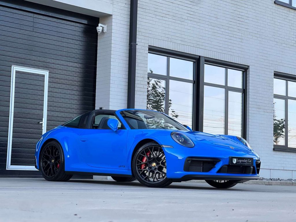 Porsche 992 TARGA 4 \ GTS \ - SPORT-CHRONO/LIFT/BOSE -