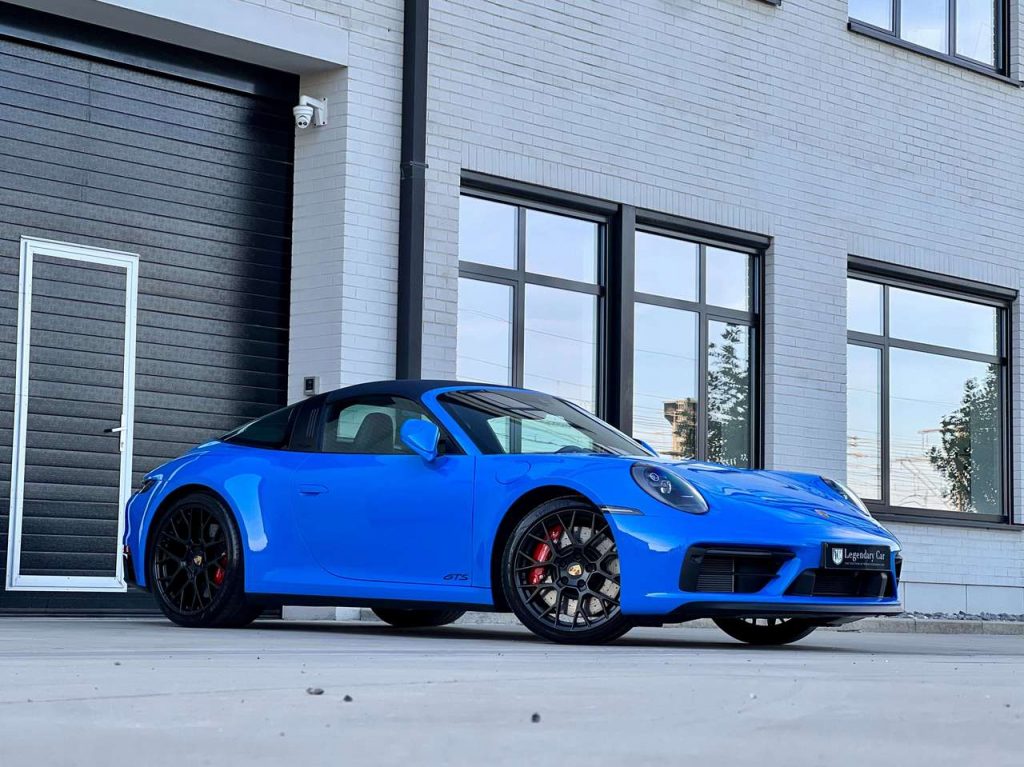 Porsche 992 TARGA 4 \ GTS \ - SPORT-CHRONO/LIFT/BOSE -