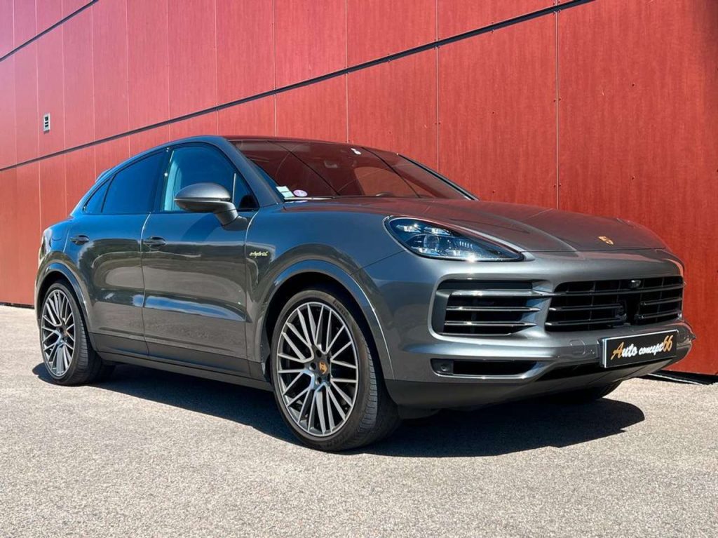 Porsche Cayenne coupe v6 e-hybrid 462 ch