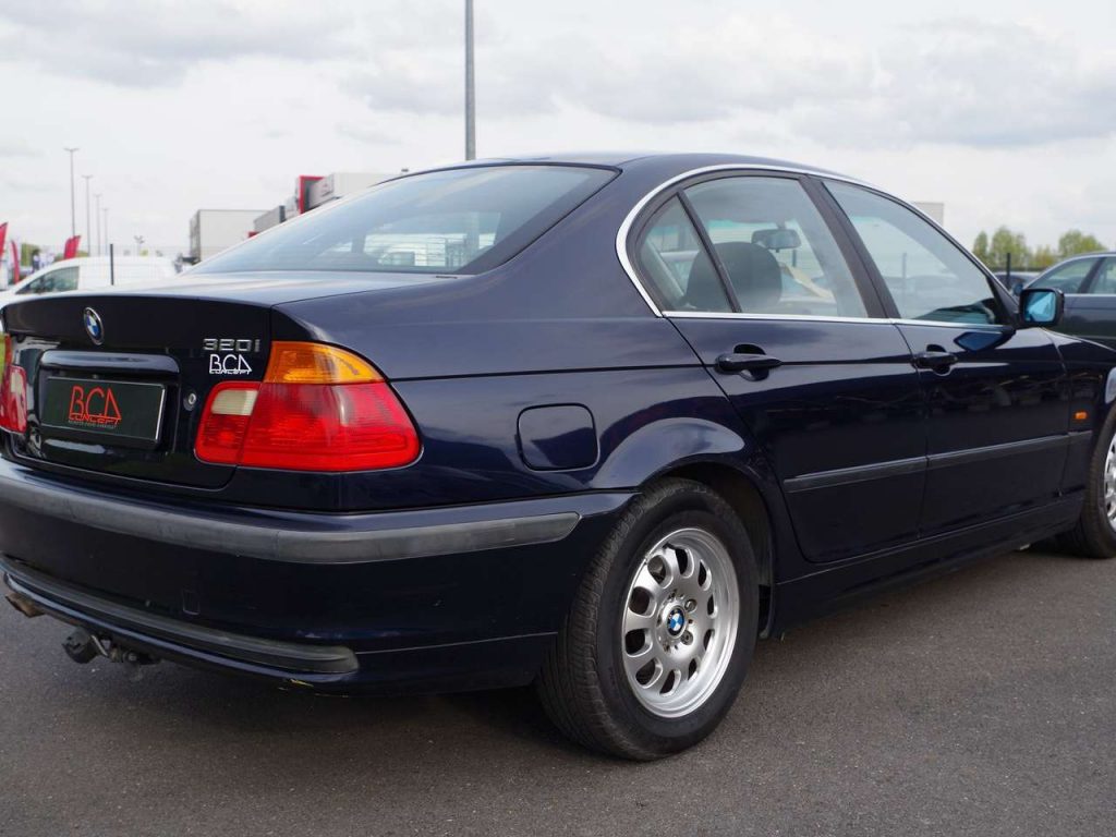 BMW 320 SERIE 3 E36 (01/1991-06/1998)  Worldline
