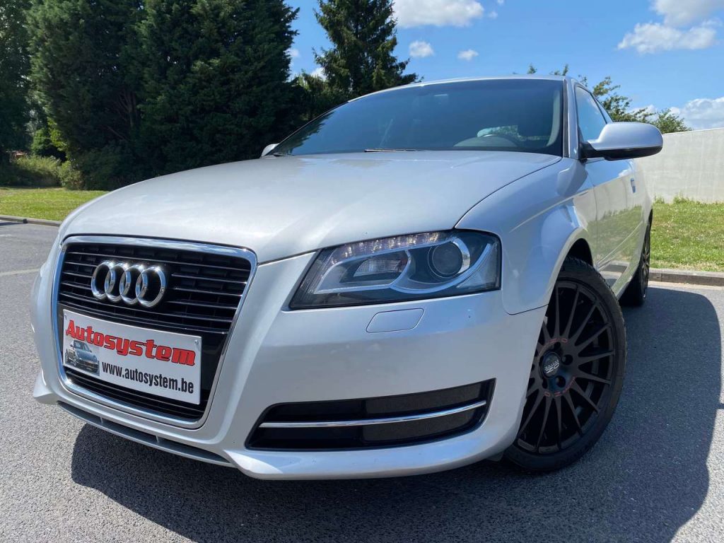 Audi A3 1.6 TDi Attraction*GARANTIE 1AN*CARPASS*