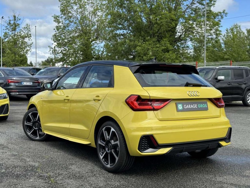 Audi A1 30 TFSI 110 ch BVM6 S line