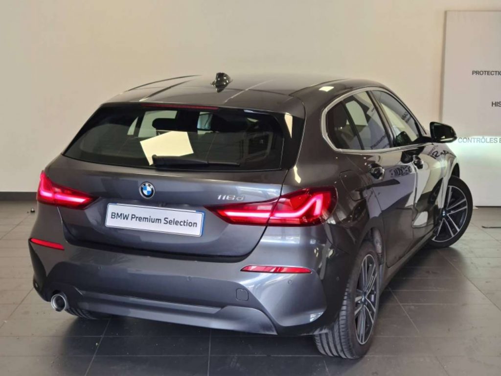 BMW 116 116dA 116ch Business Design DKG7