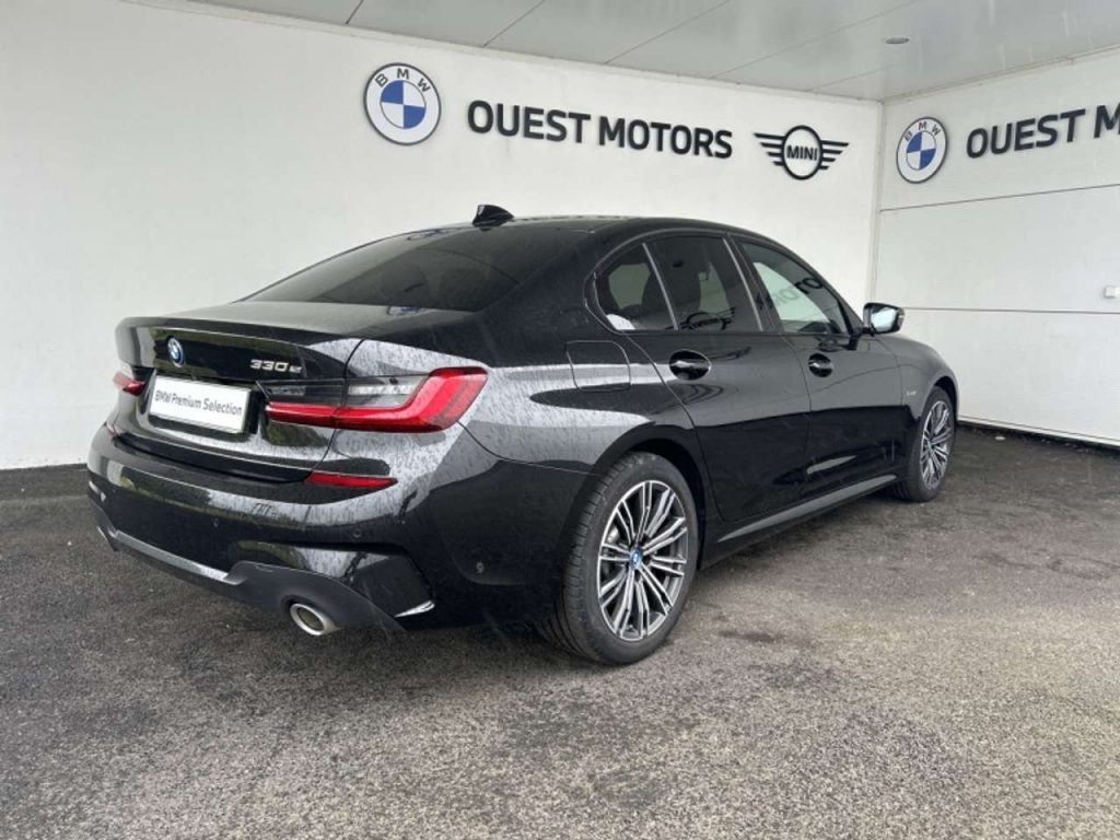BMW 330 330eA 292ch M Sport 10cv