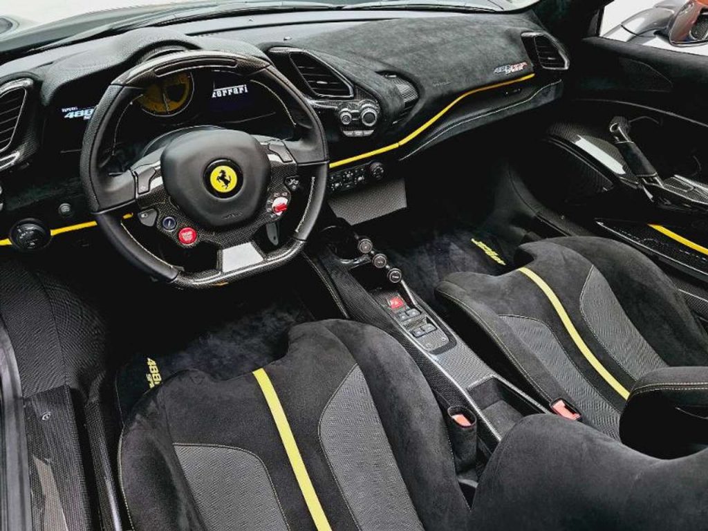 Ferrari 488 Pista Spider V8 720ch