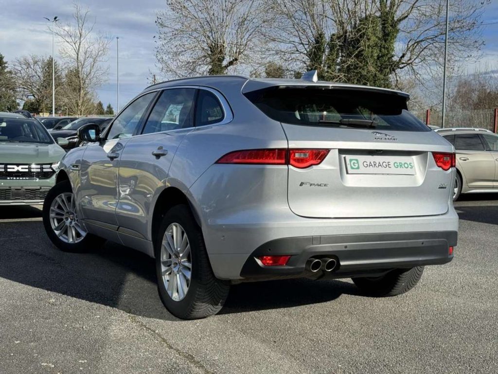 Jaguar F-Pace 2.0 D - 180 AWD R-Sport
