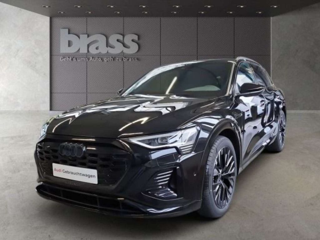 Audi Q8%20e-tron 50 quattro S line