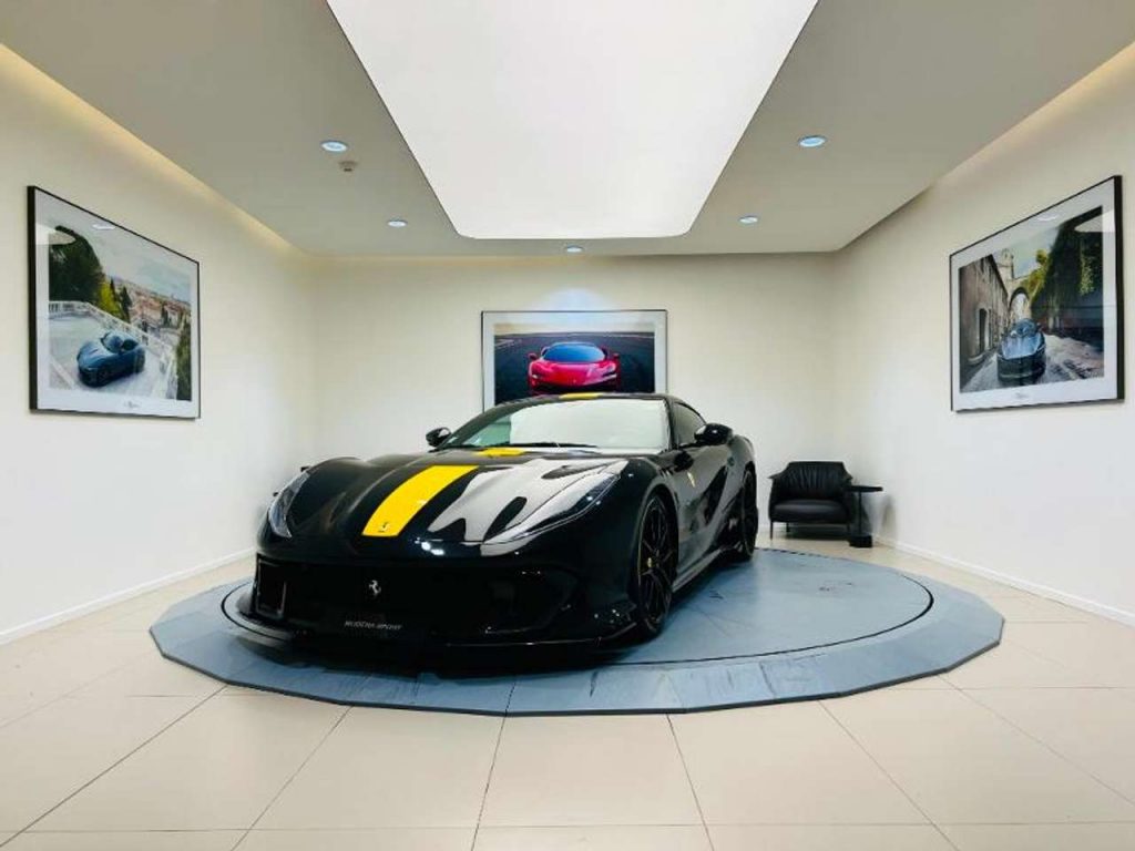 Ferrari 812 Competizione