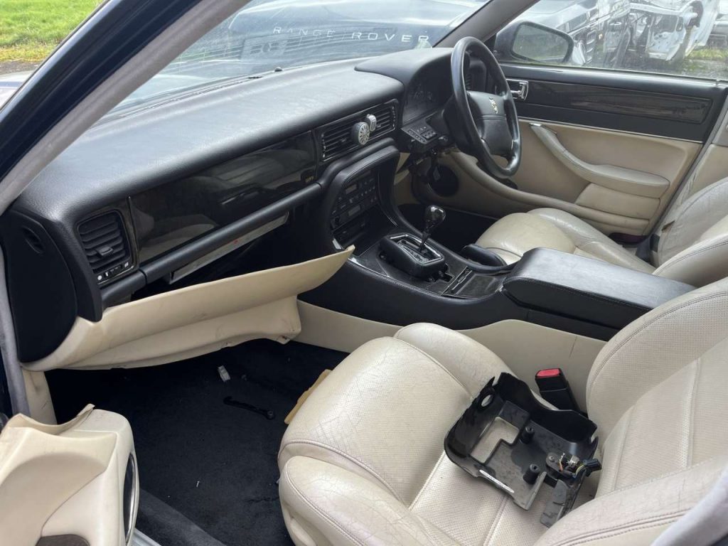 Jaguar XJ6 3.2 pour pièces