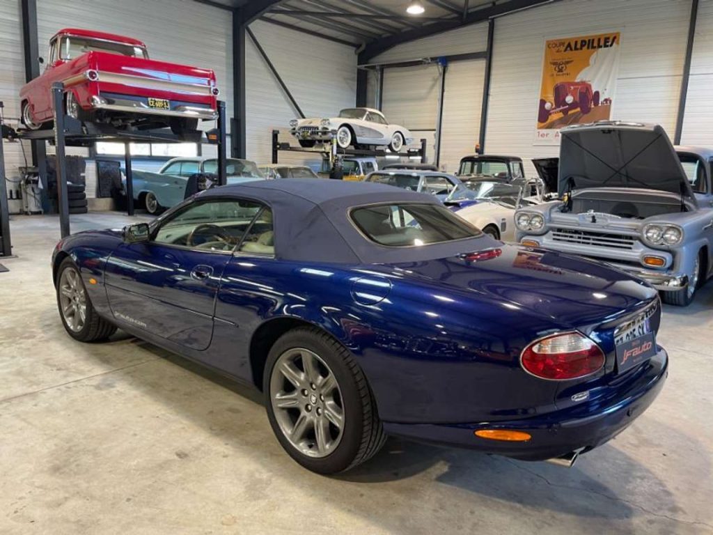 Jaguar XK8 4.0 l V8 CABRIOLET