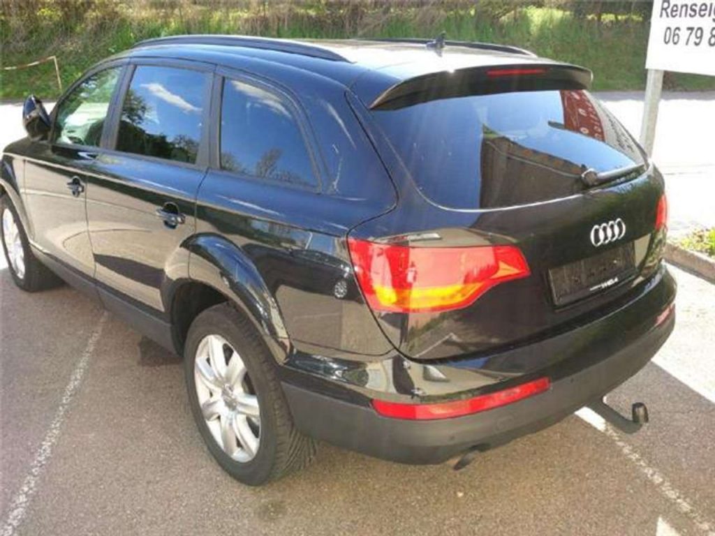 Audi Q7 3.0 V6 TDI AVUS TIP TRO 7 PL