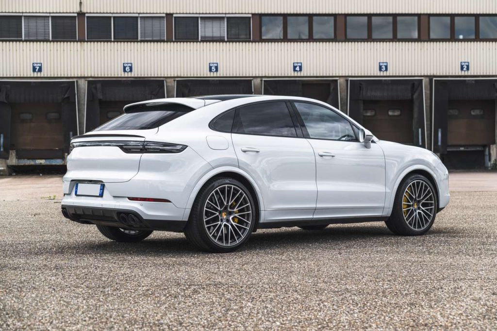 Porsche Cayenne Coupe 4.0 V8 680 ch Tiptronic BVA Turbo S E-Hybrid