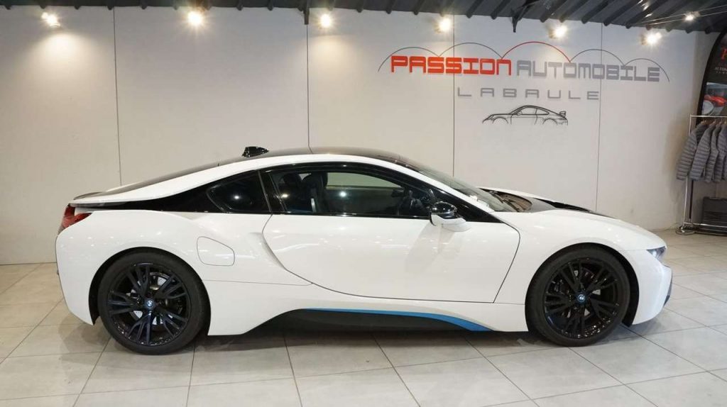 BMW i8 Pure Impulse 2014-43000km