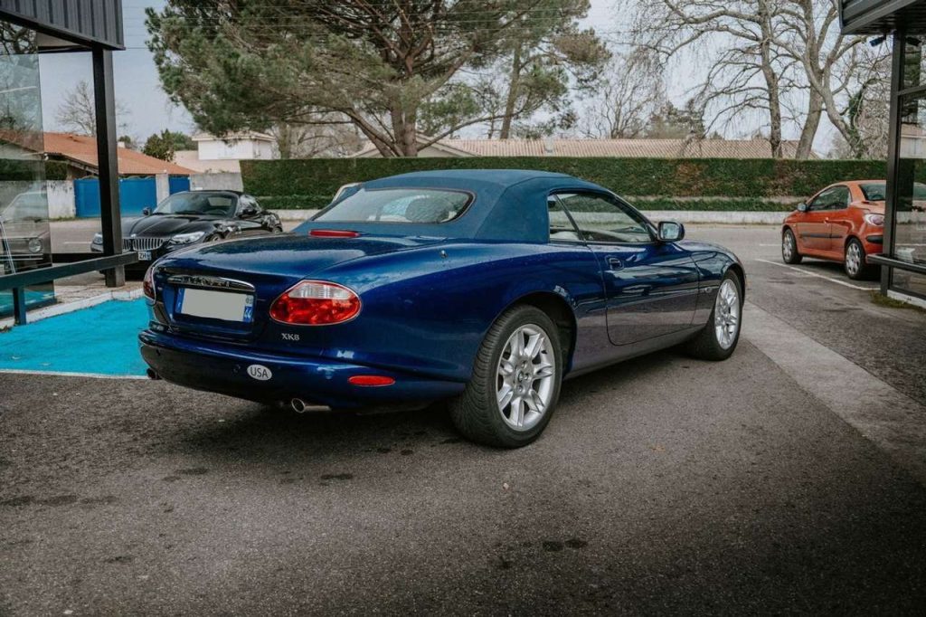 Jaguar XK8 Convertible