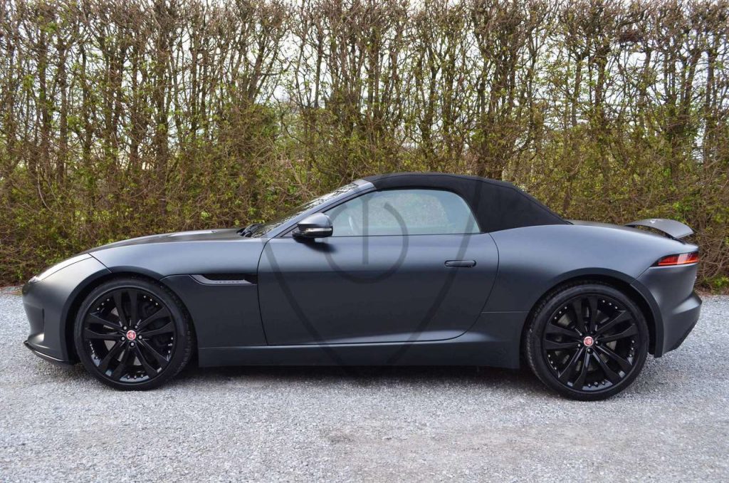 Jaguar F-Type 2.0 P300 * ORIG. MAT  SVO PREMIUM PALETTE BLACK