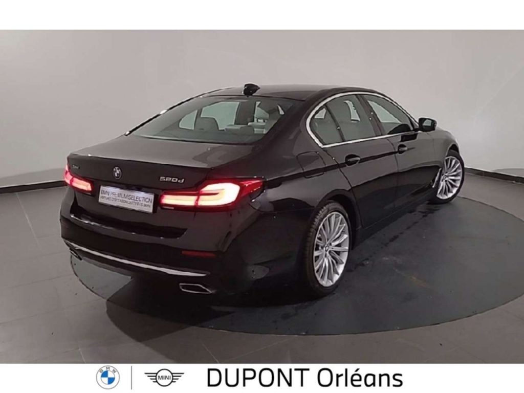 BMW 520 520dA xDrive 190ch Luxury Steptronic