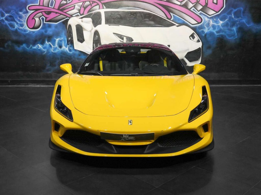 Ferrari F8%20Tributo 3.9  V8 BiTurbo 720ch