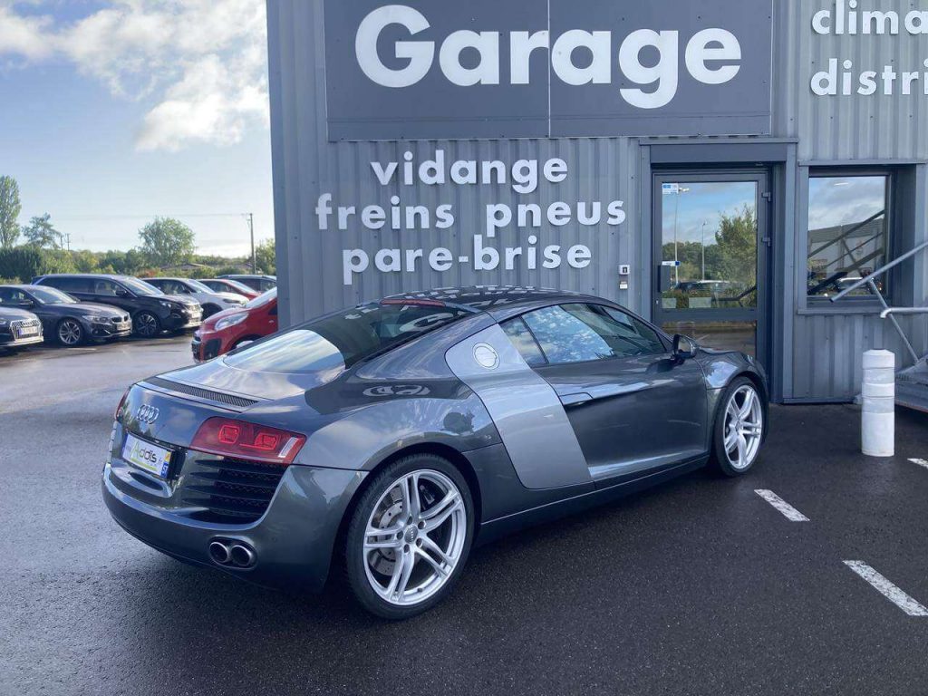 Audi R8 COUPE 4.2 V8 420 CV QUATTRO R TRONIC