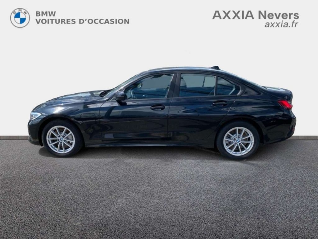 BMW 330 330eA 292ch Lounge