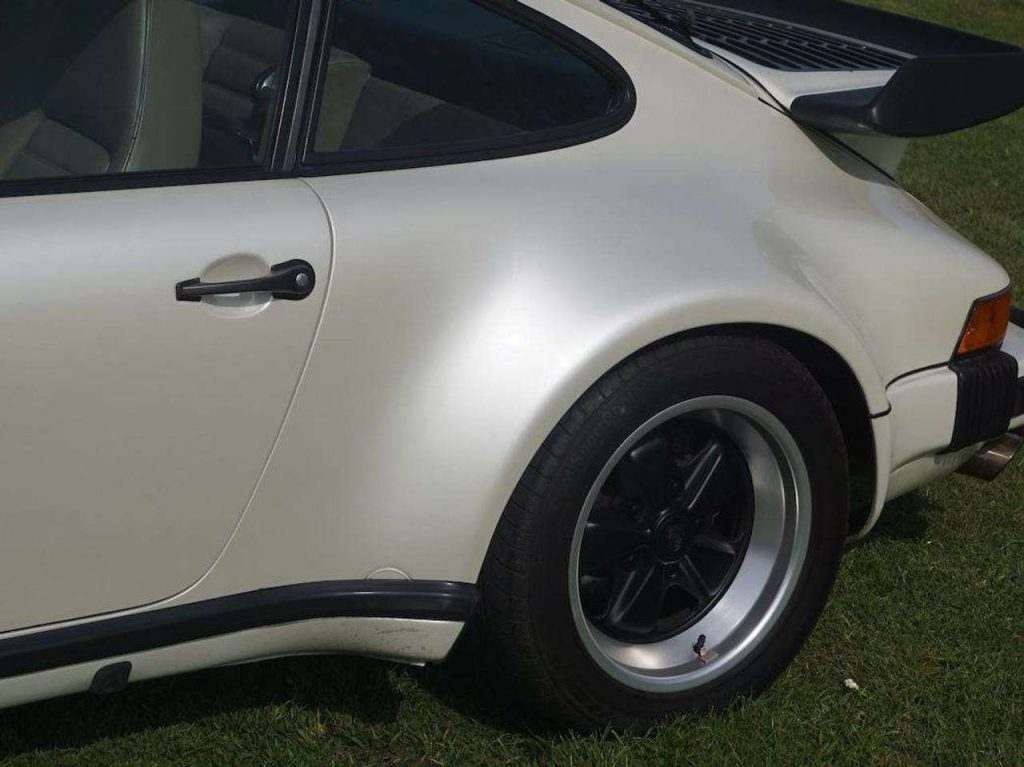 Porsche 930 3.3 Turbo