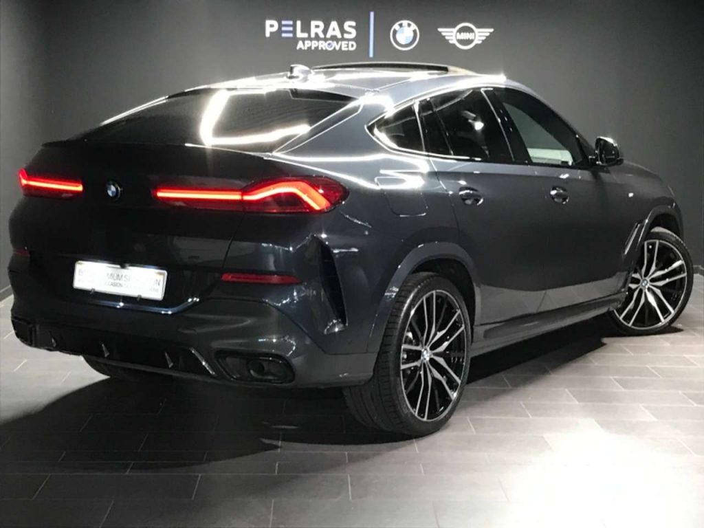 BMW X6%20M M50iA 530ch