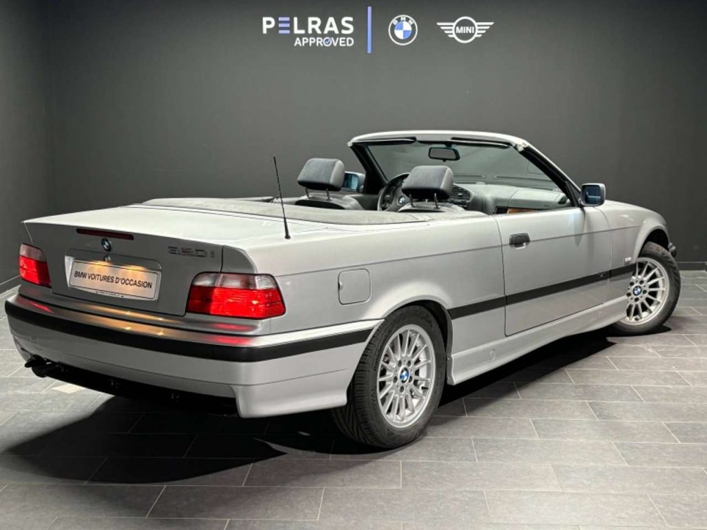 BMW 320 320i Cabriolet 150ch
