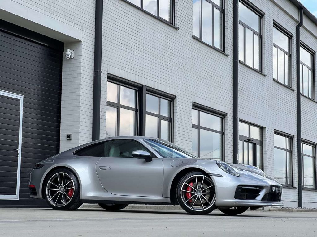 Porsche 911 - S - 450hp \ SPORT-CHRONO PACKAGE/SPORTDESIGN \