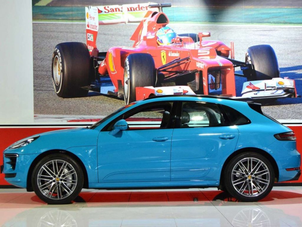 Porsche Macan Turbo 440