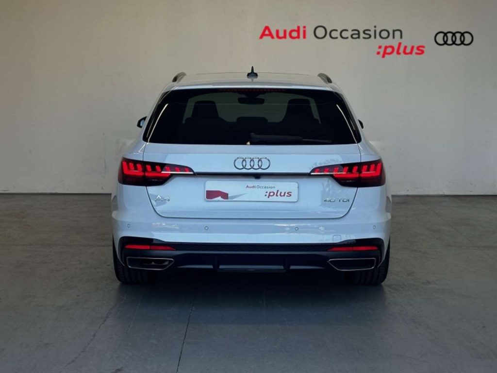 Audi A4 40 TDI 204ch Competition S tronic 7