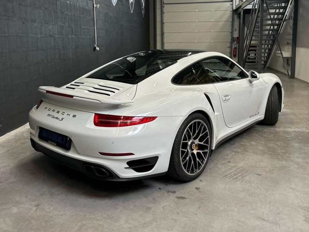 Porsche 911 Coupe 3.8i Turbo S 560 PDK A