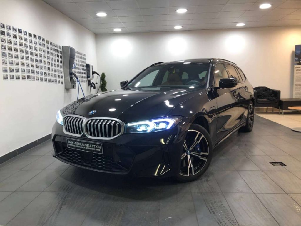 BMW 330 330eA 292ch M Sport