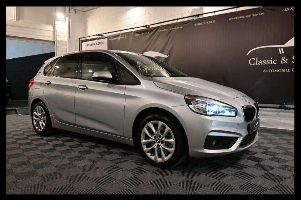 BMW 225 225xeA Plug-In Hybrid / HEAD UP / DISTRONIC / LANE