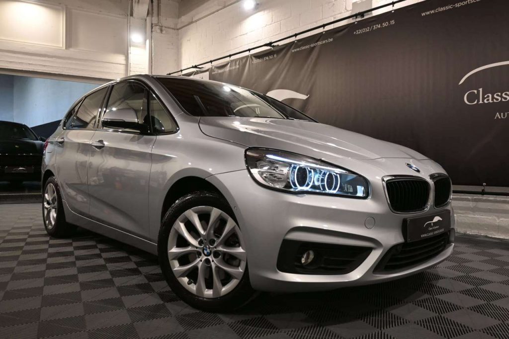 BMW 225 225xeA Plug-In Hybrid / HEAD UP / DISTRONIC / LANE