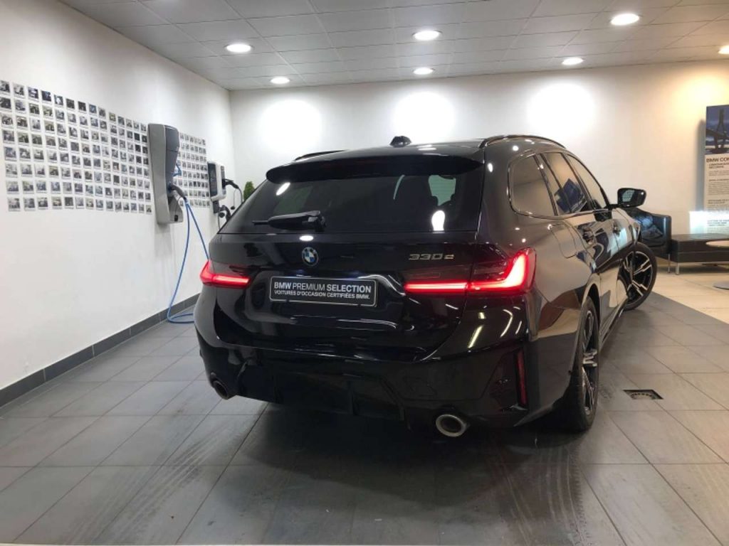 BMW 330 330eA 292ch M Sport