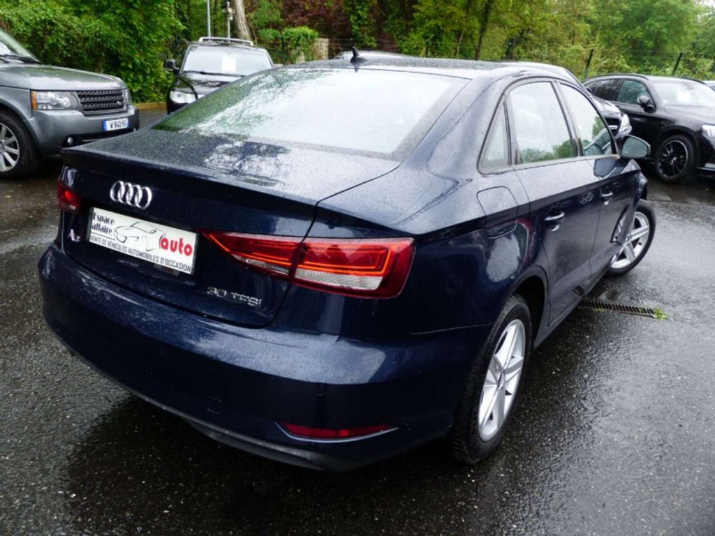 Audi A3 30 TFSI 116CH BUSINESS LINE EURO6D-T