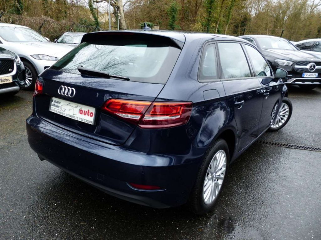 Audi A3 1.0 TFSI 115CH BUSINESS LINE S TRONIC 7